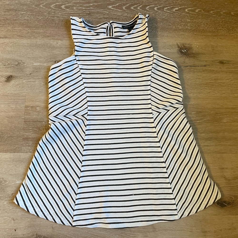 A Pea in the Pod Sleeveless Striped Maternity Top Size S
